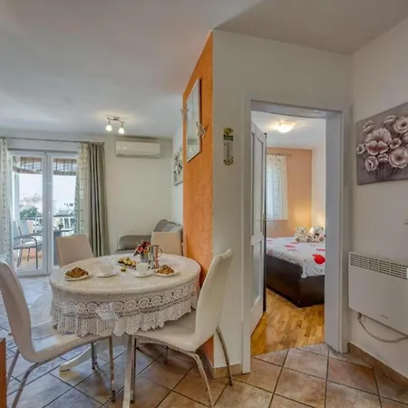 Matej Tar Appartamento Porec